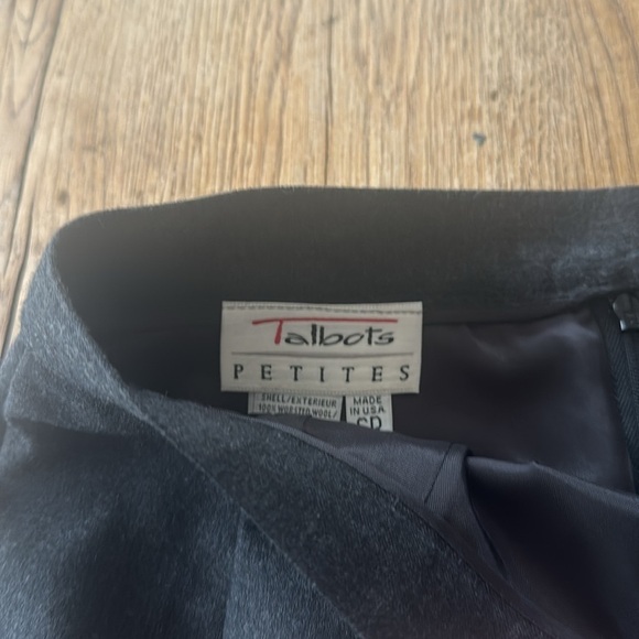 Talbots wool pencil skirt - Picture 2 of 6